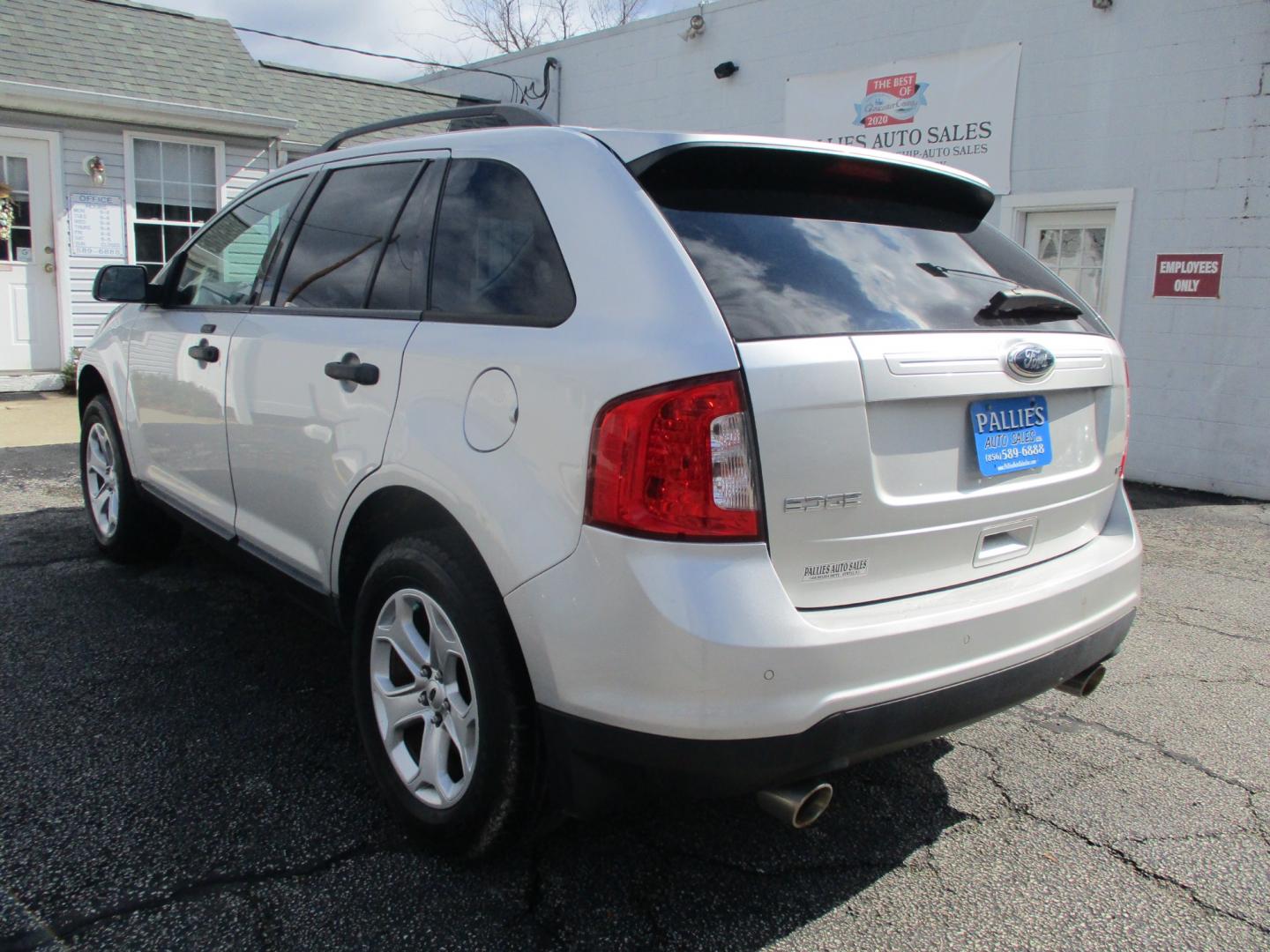 2013 SILVER Ford Edge (2FMDK4GC6DB) with an 3.5L L4 DOHC 24V engine, AUTOMATIC transmission, located at 540a Delsea Drive, Sewell, NJ, 08080, (856) 589-6888, 39.752560, -75.111206 - Photo#2